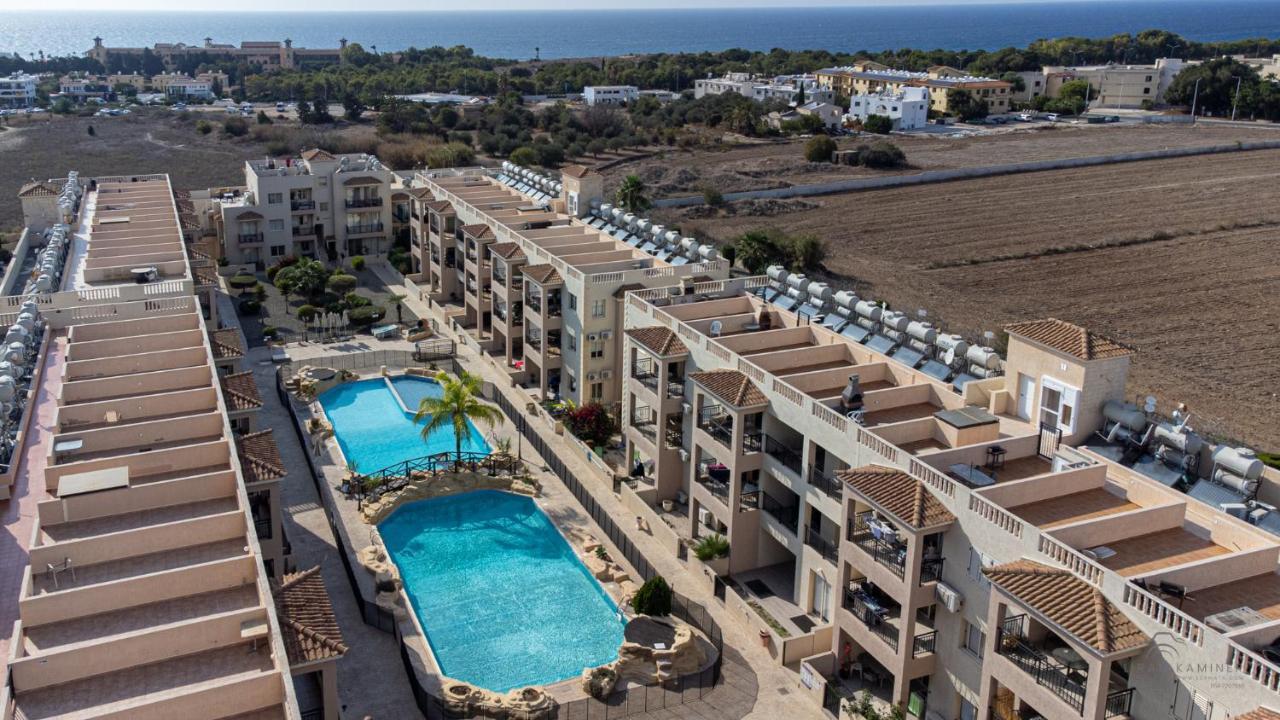 Апартаменти Royal-Seacrest Paphos-Center Vip Екстер'єр фото